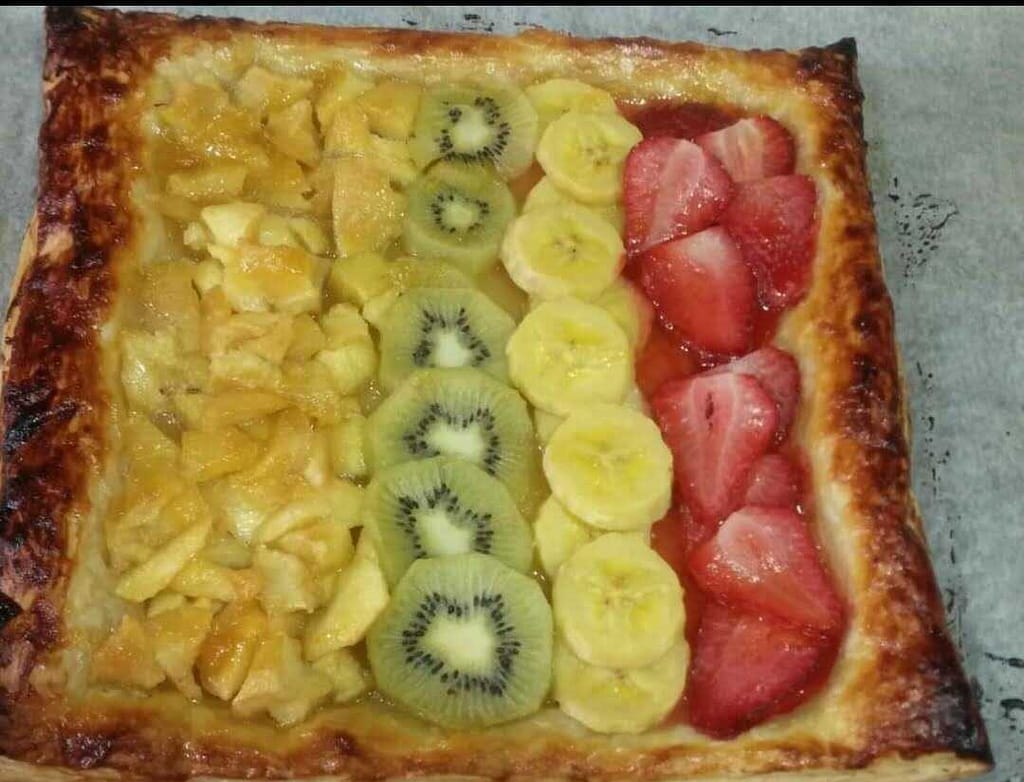tarta de frutas pintada con gelatina