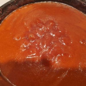 salsa vizcaína triturada en la cazuela