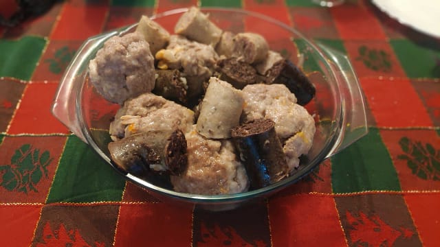 A tray with meat from the stew