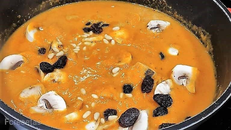 sauce with pine nuts, plums and mushrooms